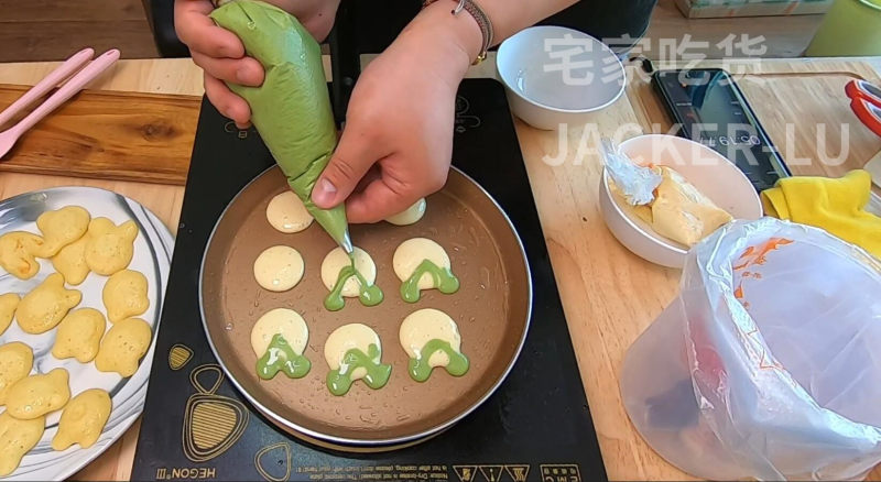 Cute Emoji Pancakes, Healthy Snack, Great for Breakfast, Nutritious and Delicious. Cooking Steps