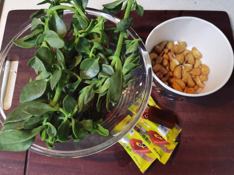 Steps for Cooking Fruit-flavored Lotus Root