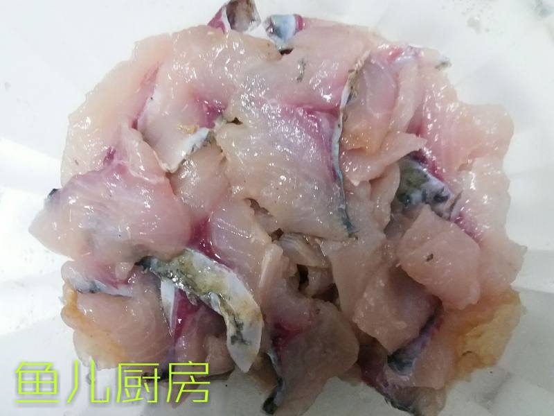 Detailed Steps for Cooking Delicious Crispy Grass Carp Slices with Peony Fragrance - Fish Kitchen's Secret Recipe