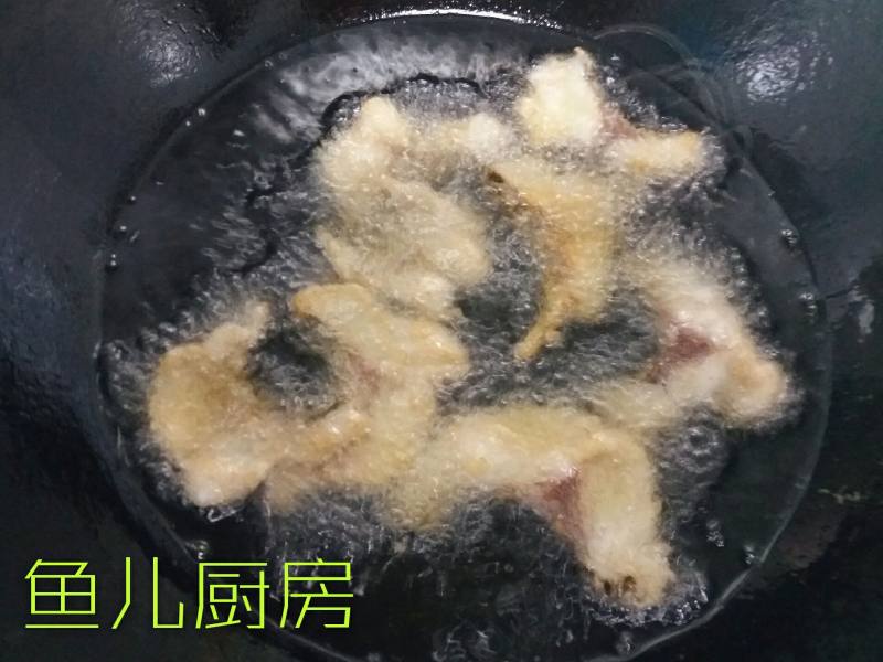 Detailed Steps for Cooking Delicious Crispy Grass Carp Slices with Peony Fragrance - Fish Kitchen's Secret Recipe