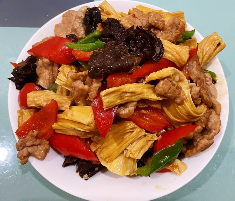 Steps for Cooking Braised Bean Curd with Pork