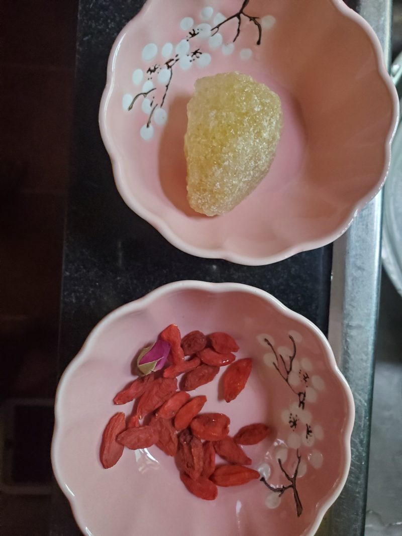 Steps for making Peach Gum Pudding