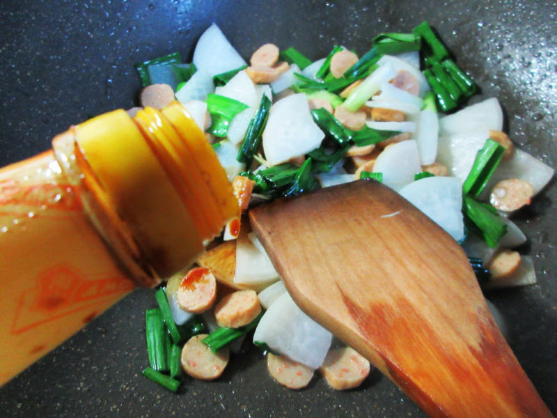 Steps to Cook Sweet and Sour Stir-Fried Radish