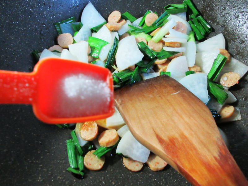 Steps to Cook Sweet and Sour Stir-Fried Radish