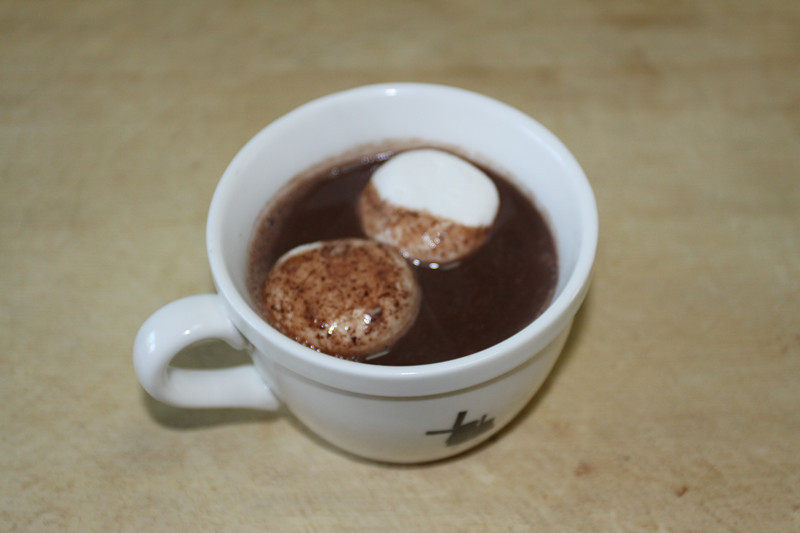 Steps to Make Marshmallow Hot Chocolate Milk Tea