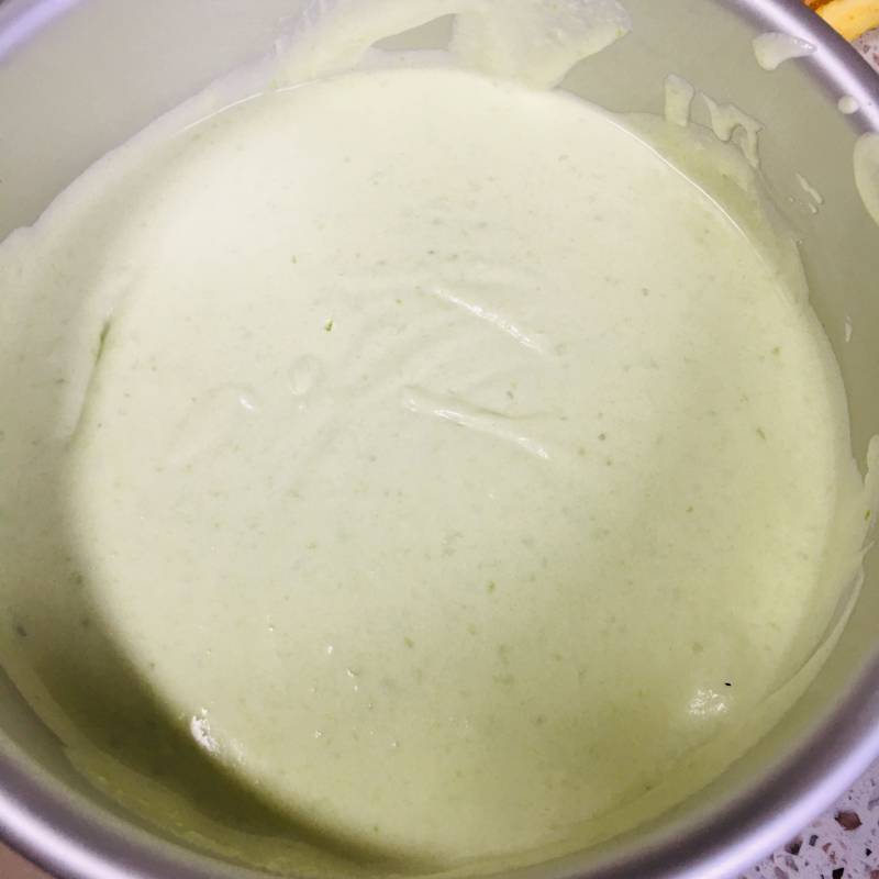 Step-by-Step Instructions for Pear Edamame Cake