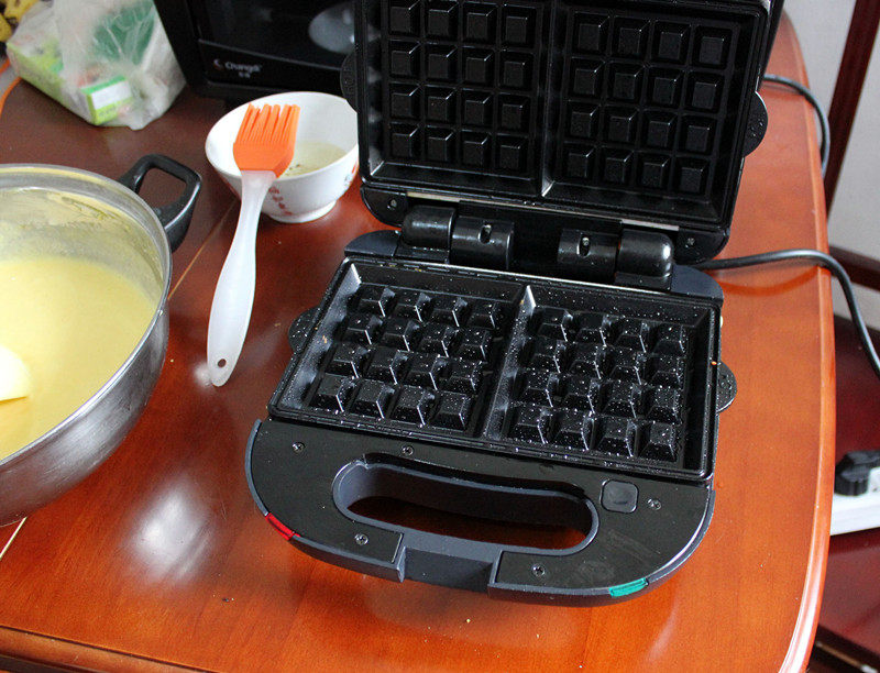 Steps for Making Honey Waffle Cake