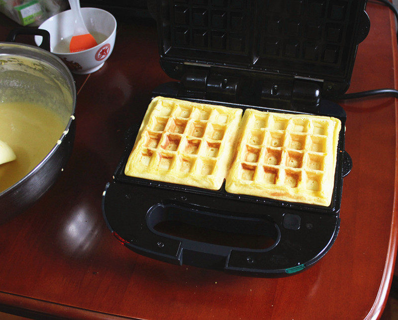 Steps for Making Honey Waffle Cake