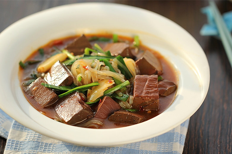 Leek, Duck Blood and Konjac Noodles