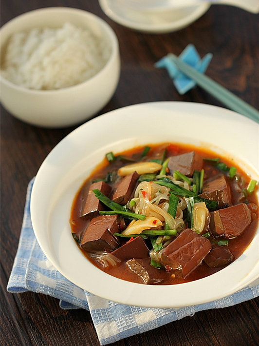 Leek, Duck Blood and Konjac Noodles