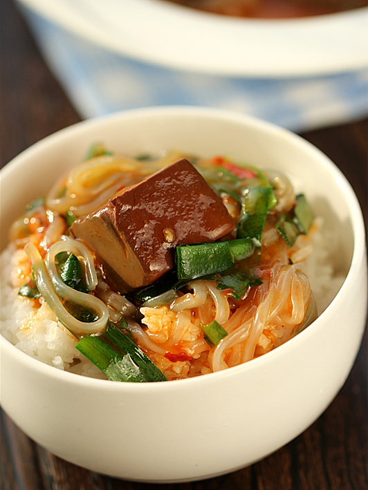 Leek, Duck Blood and Konjac Noodles