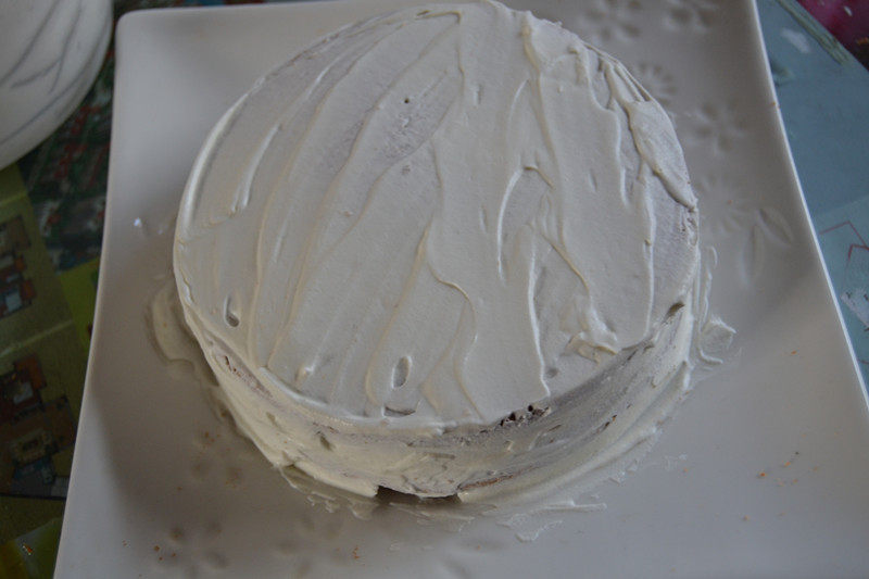 Steps for Making Two-Tone Cake