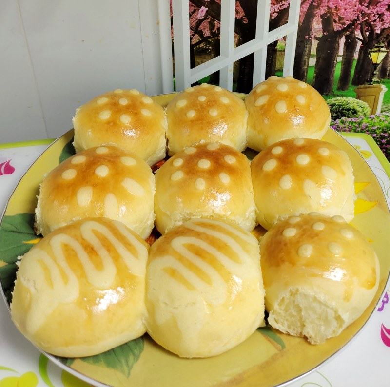 Steps for Making Xuefu Small Bread