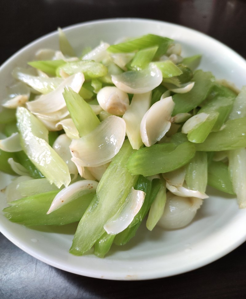 Celery and Lily Bulb Stir-Fry