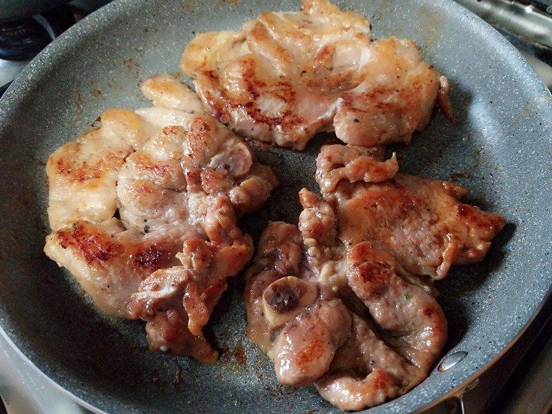 Steps for Cooking Pan-fried Pork Chop