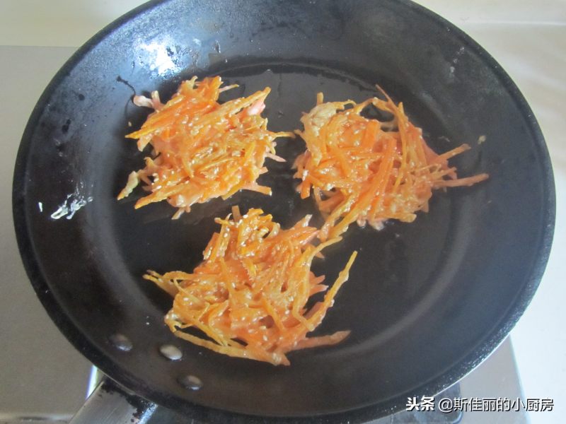 Steps for Cooking Sautéed Sweet Potato Cake