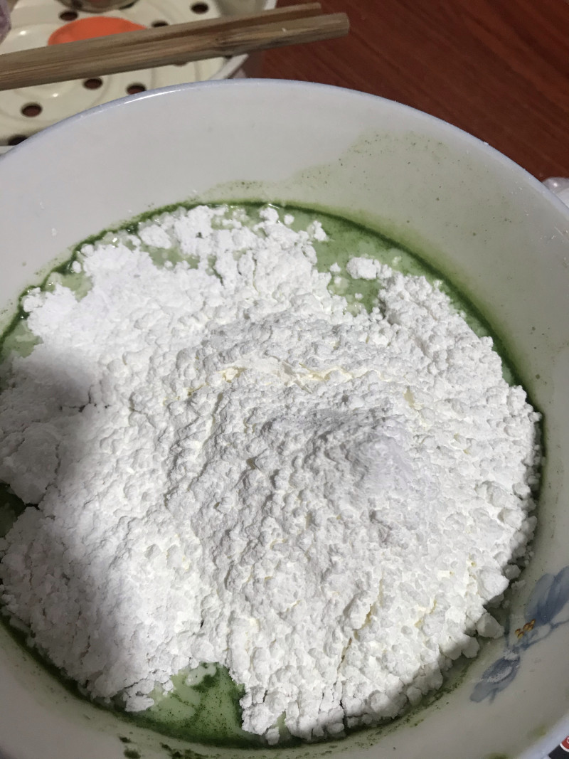 Steps for making Matcha Snowy Mooncake