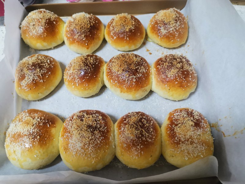 Steps for Making Coconut and Black Sesame Bread