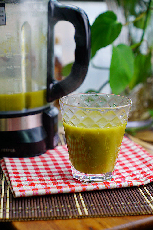 Green Vegetable and Corn Porridge