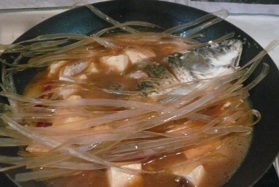 Detailed Steps for Cooking Demoli Stewed Fish