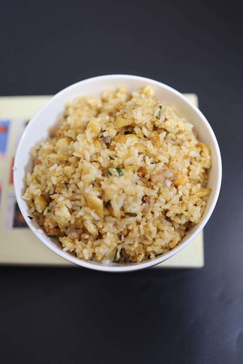 Fried Rice with Oil Tofu and Minced Meat