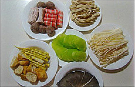 Detailed Steps for Cooking Assorted Lamb Hot Pot + 2 Special Seasoning Sauces