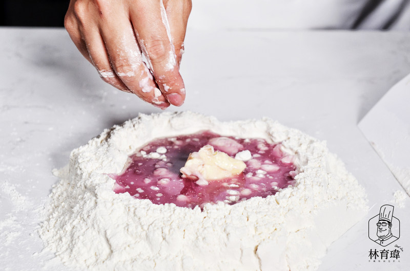 Steps for Making Grape Juice Soft European Bread