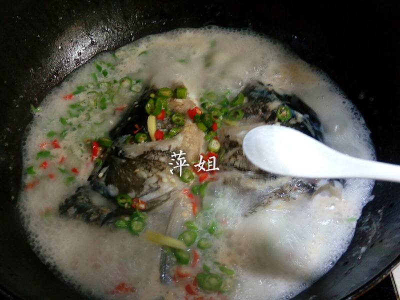 Steps for Cooking Boiled Fat Fish Head