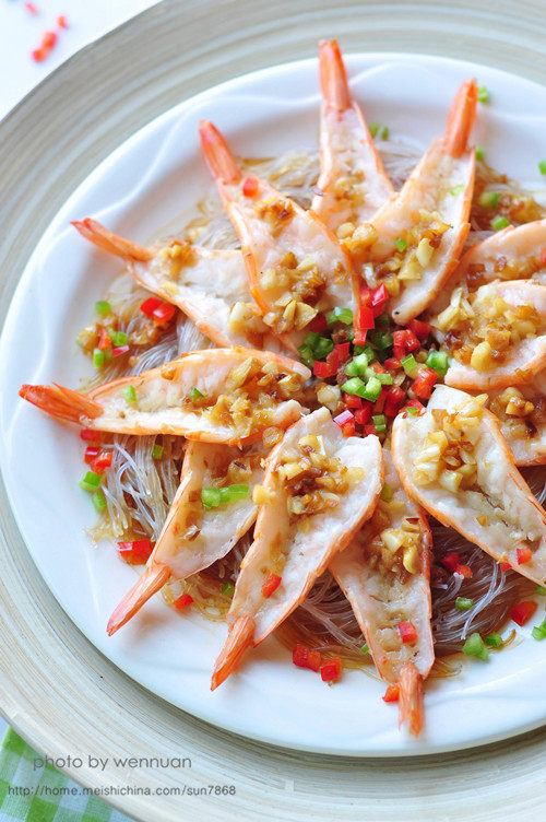 Garlic Steamed Shrimp with Glass Noodles