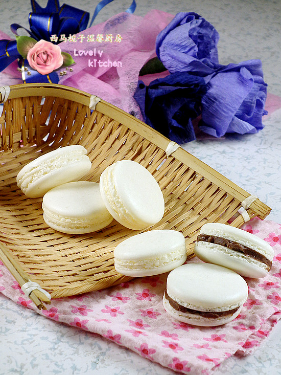 Budget Macarons - Flour Version