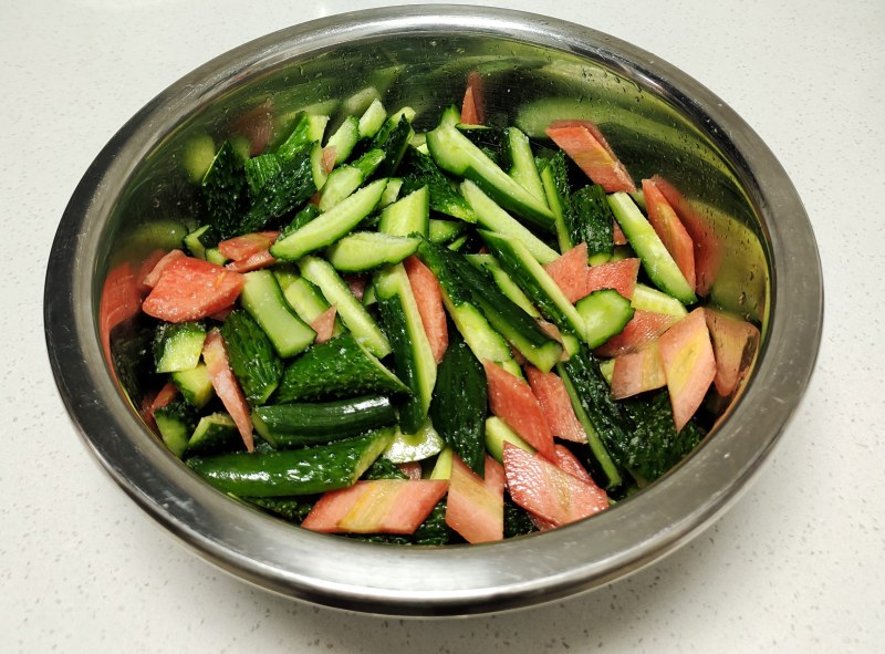 Steps for Making Cucumber Salad