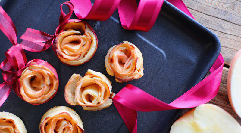 Rose Puff Pastry Rolls