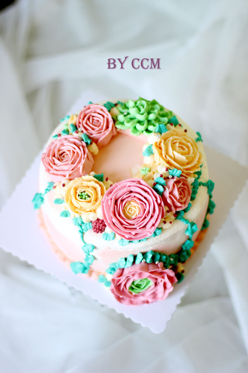 Korean-style Flower Crown Cake