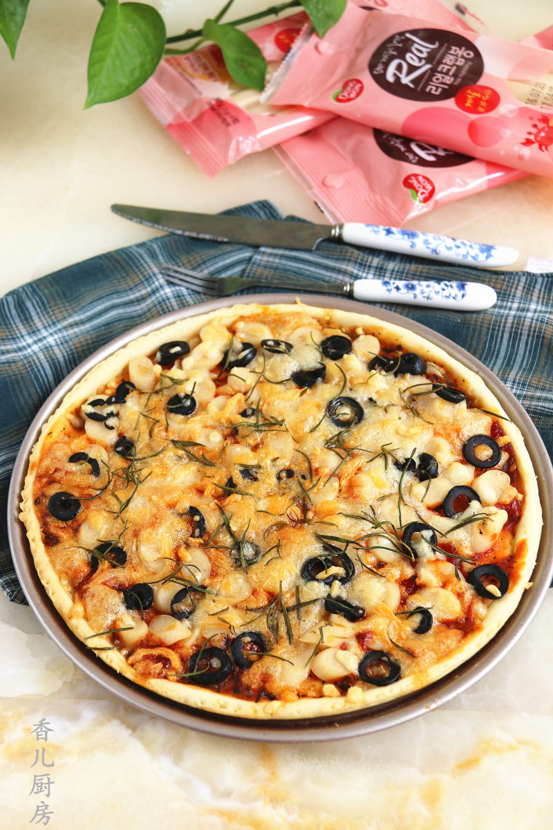 Crab and Fish Sausage Pizza