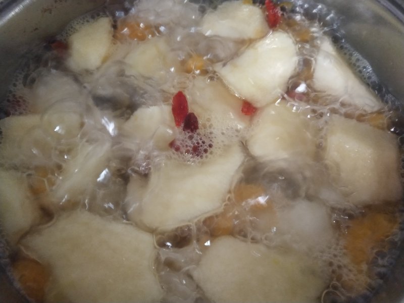 Steps to Cook Apple and Pear Sweet Soup with Rock Sugar