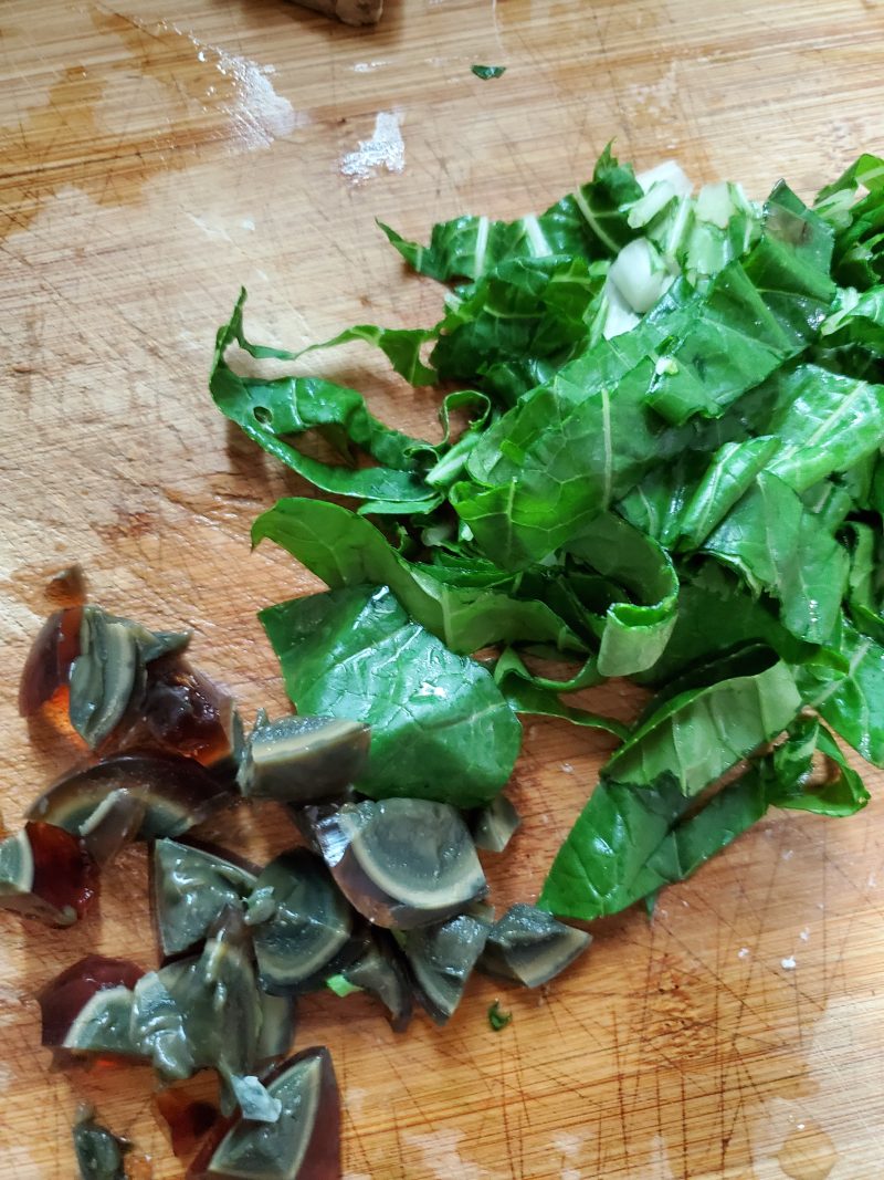 Steps for Making Century Egg Lean Pork Congee