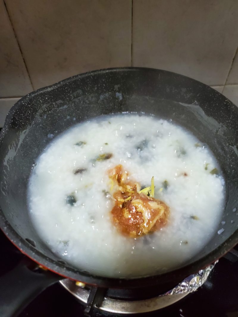 Steps for Making Century Egg Lean Pork Congee