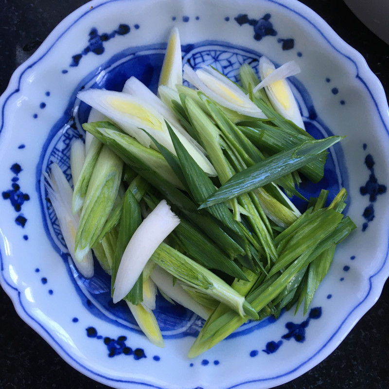 Steps for Making Spicy Oil-Soaked Tofu