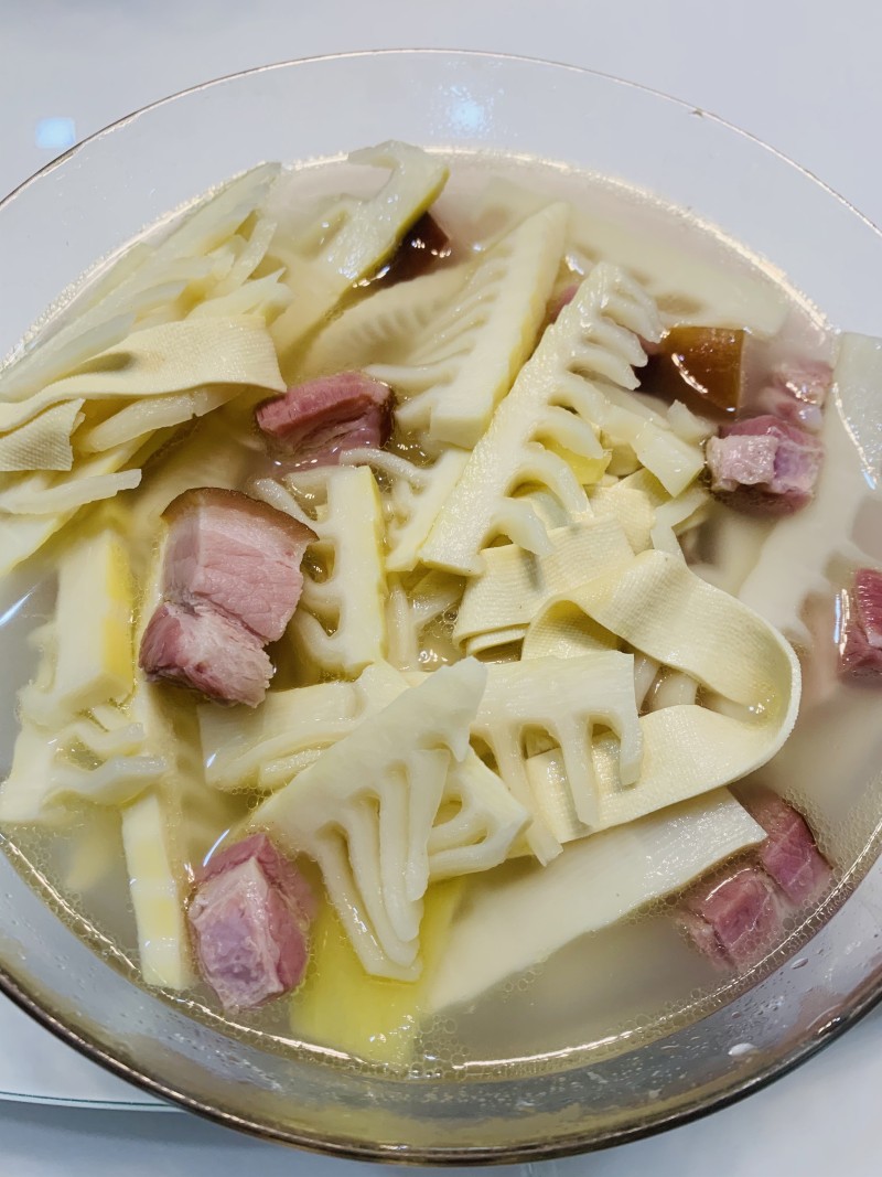 Simple Version of Preserved Pork with Bamboo Shoots