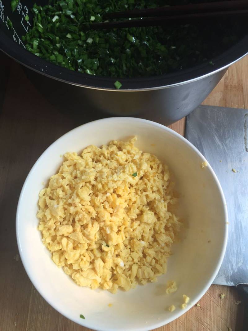 Steps for Making Chinese Chive Box with Egg and Fermented Dough