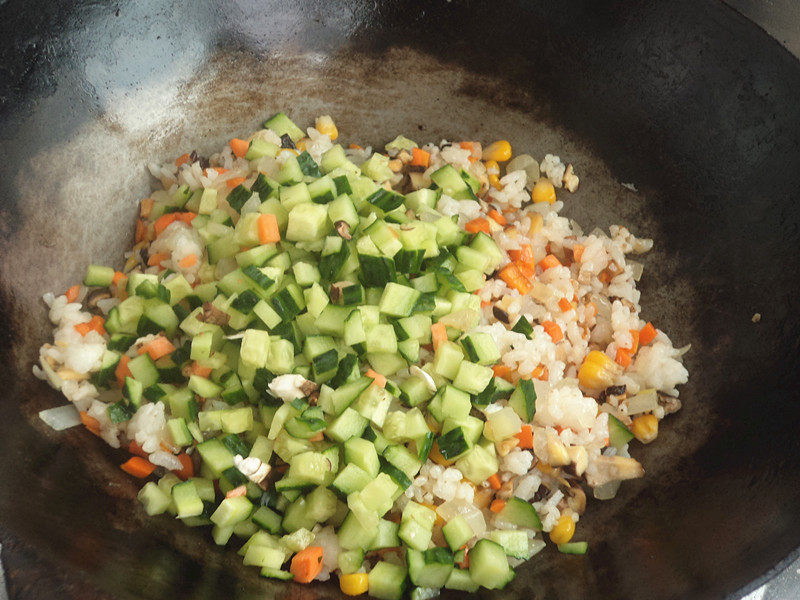 Steps to Make Colorful Fried Rice