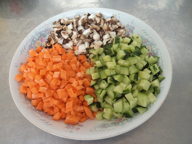 Steps to Make Colorful Fried Rice