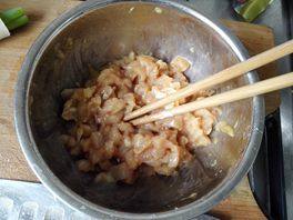 Steps for Making Crispy Potato Chicken Pastry