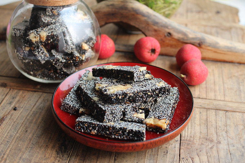 Memories of New Year - Walnut Sesame Candy