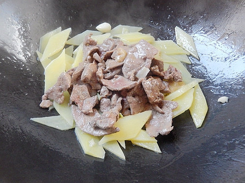 Steps for cooking Pork Liver and Potato Slices