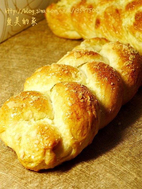 Using Fresh Cream in Bread Really Makes a Difference---Fresh Cream Braided Bread