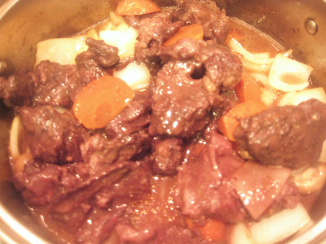 Steps for Cooking Red Wine Beef