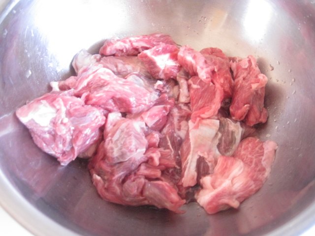 Steps for Cooking Red Wine Beef