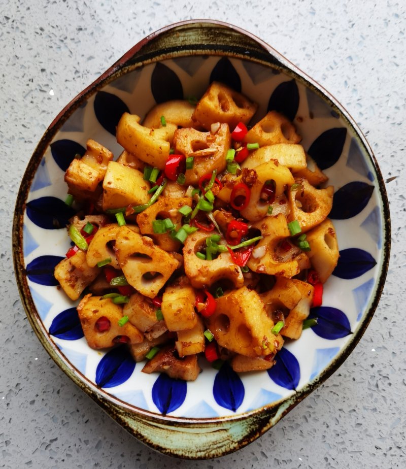 Steps for Cooking Cumin Lotus Root Cubes