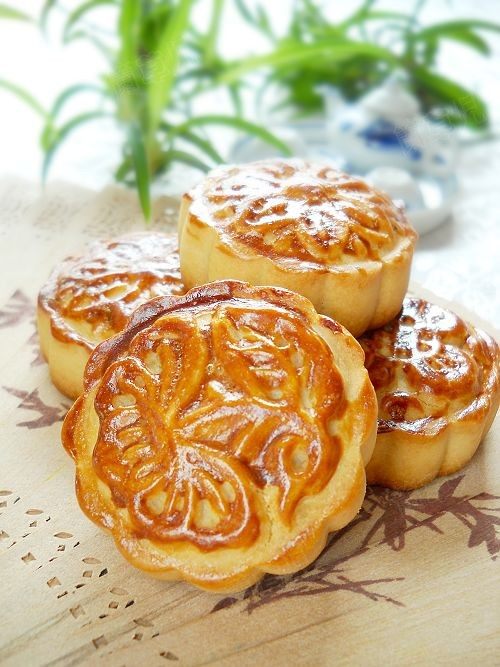 Orange Fragrant Peanut Sesame Mooncake